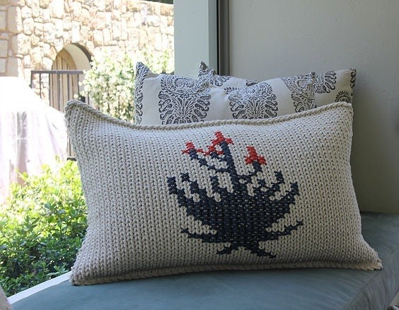 Scatter_Cushion_Knitted_African_Aloe_Charcoal_Rust_2