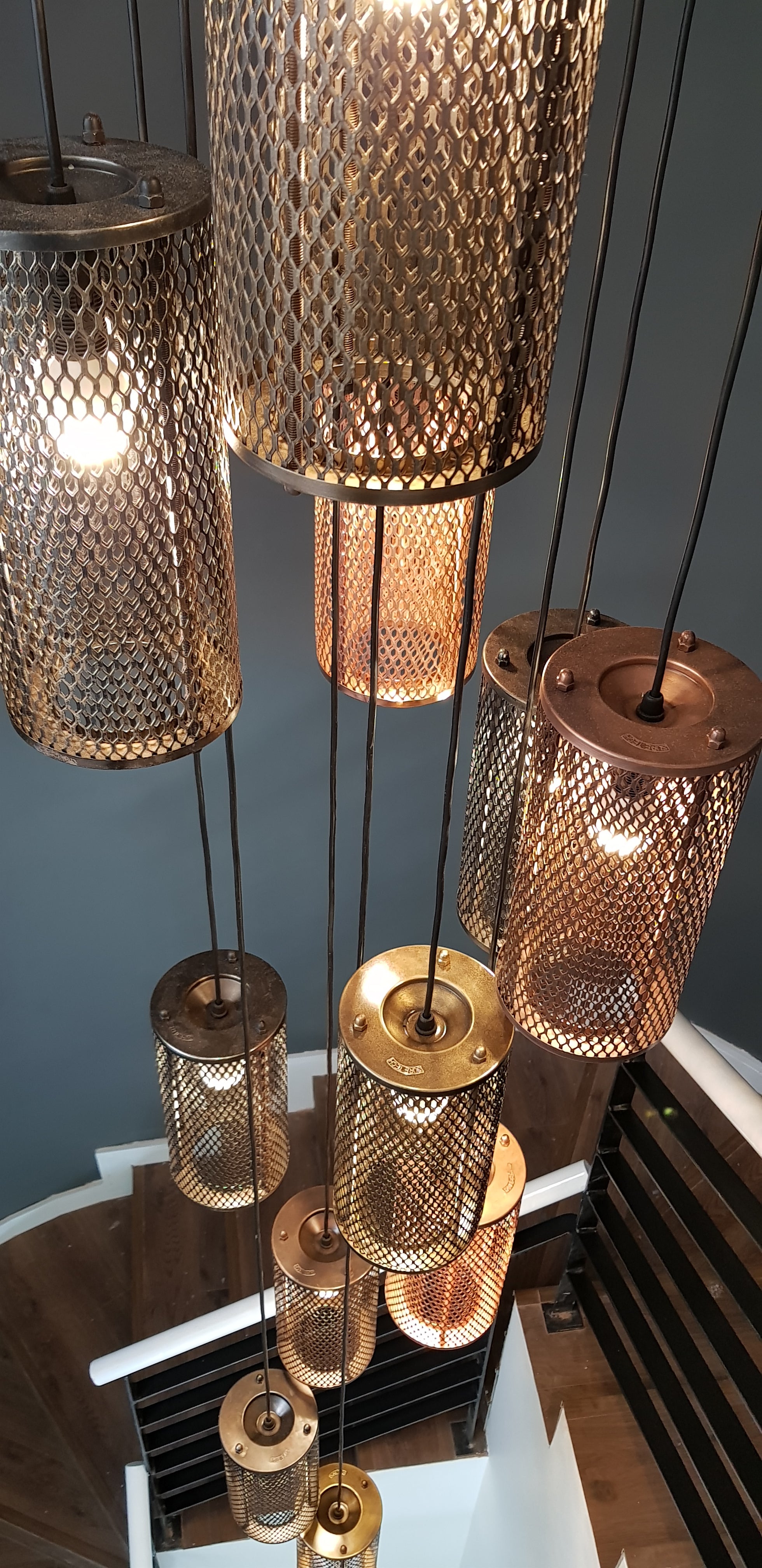 Lighting_Recycled_Truk_Pendant_Cluster_MixedMetallics