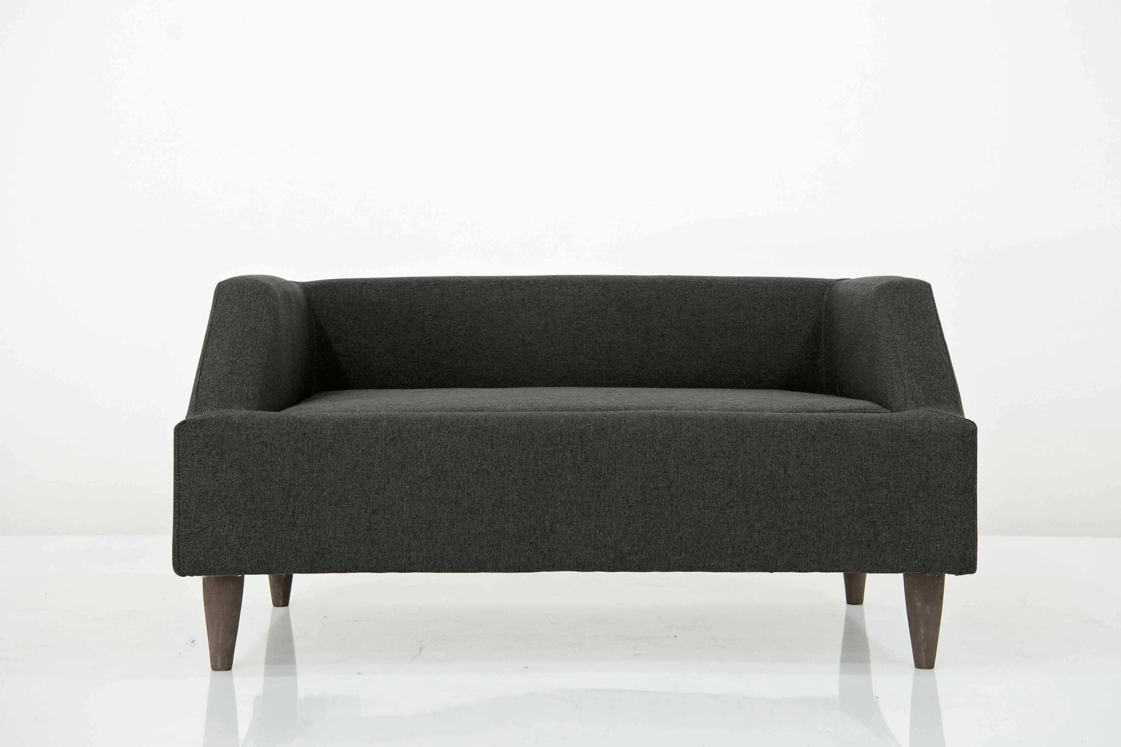 Pets_FurryKids_PetFurniture_Dogbeds_DogSofa_Charcoal