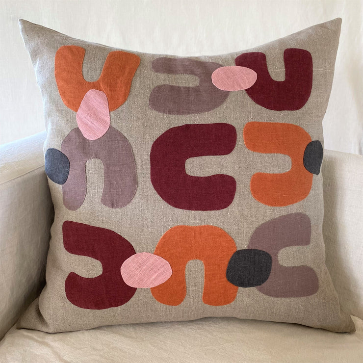 Scatter_Cushions_Applique_Modern