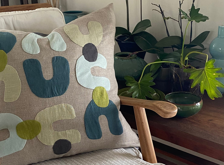 Scatter_Cushions_Applique_Modern