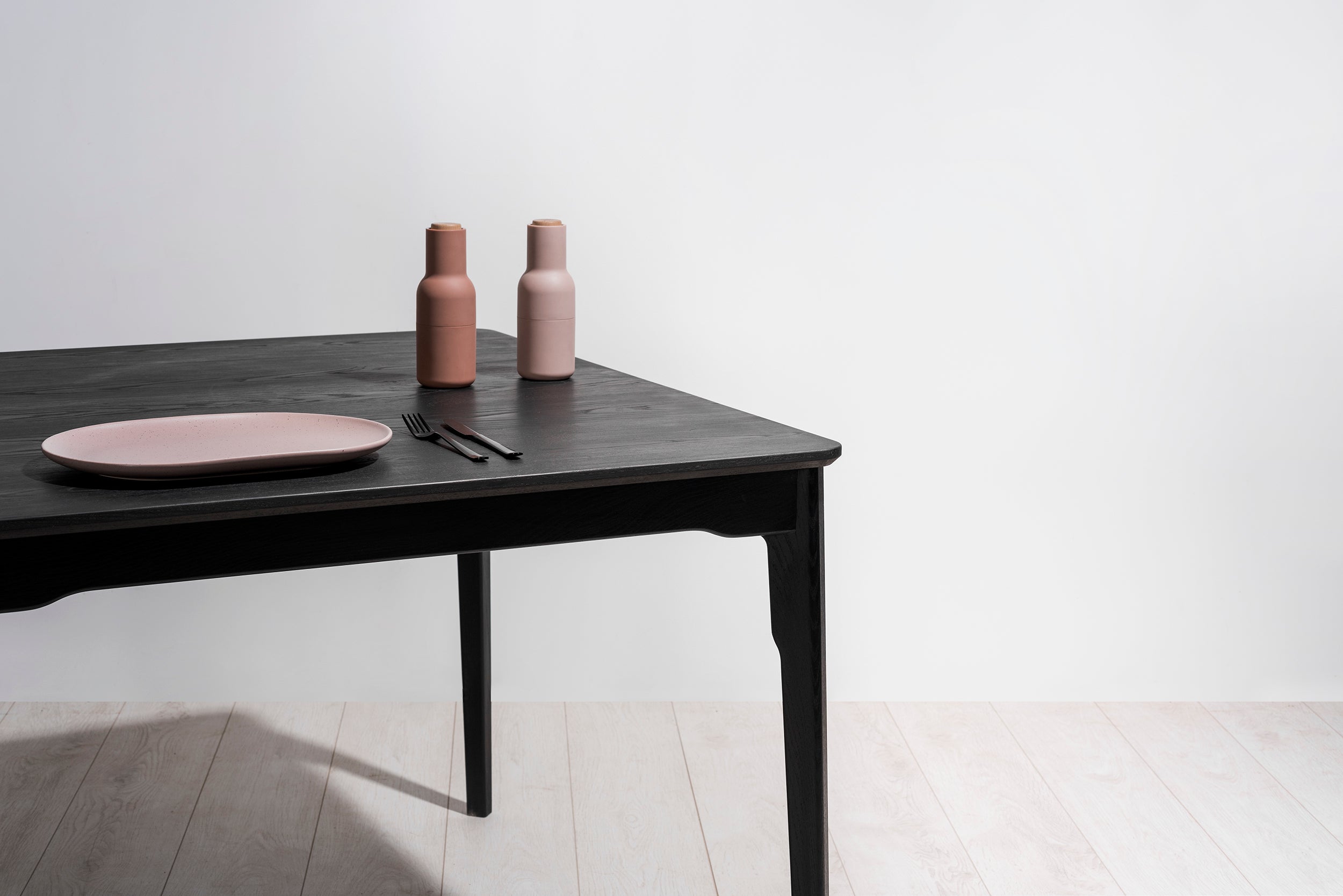 Klip Dining Table