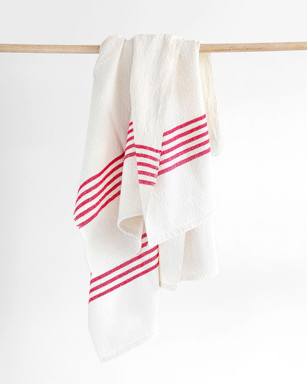 Towels_BathTowel_BeachTowel_Contemporary_Handwoven_Striped_Red