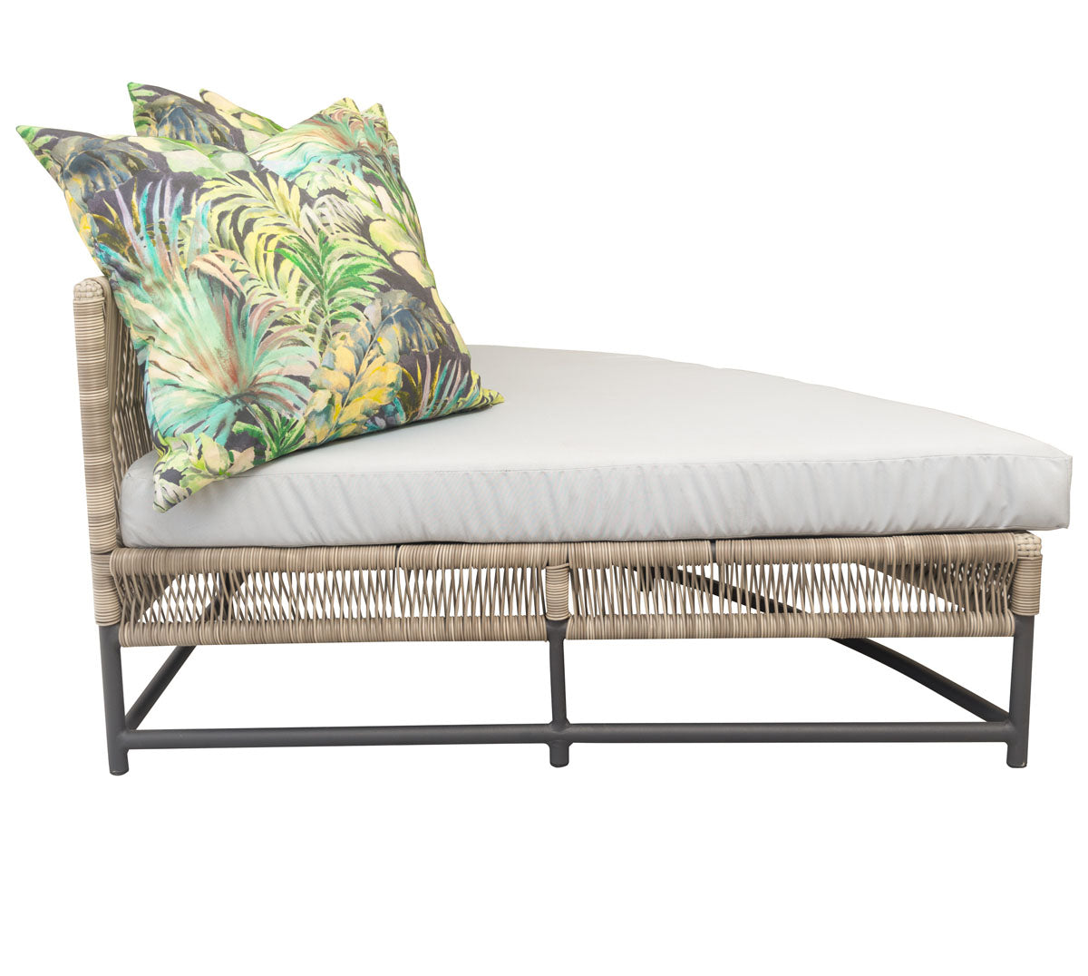 Thando Daybed