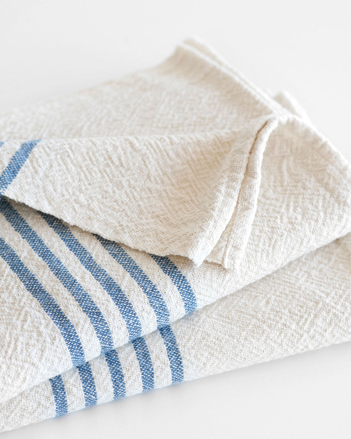 Towels_BathTowel_BeachTowel_Contemporary_Handwoven_Striped_Blue